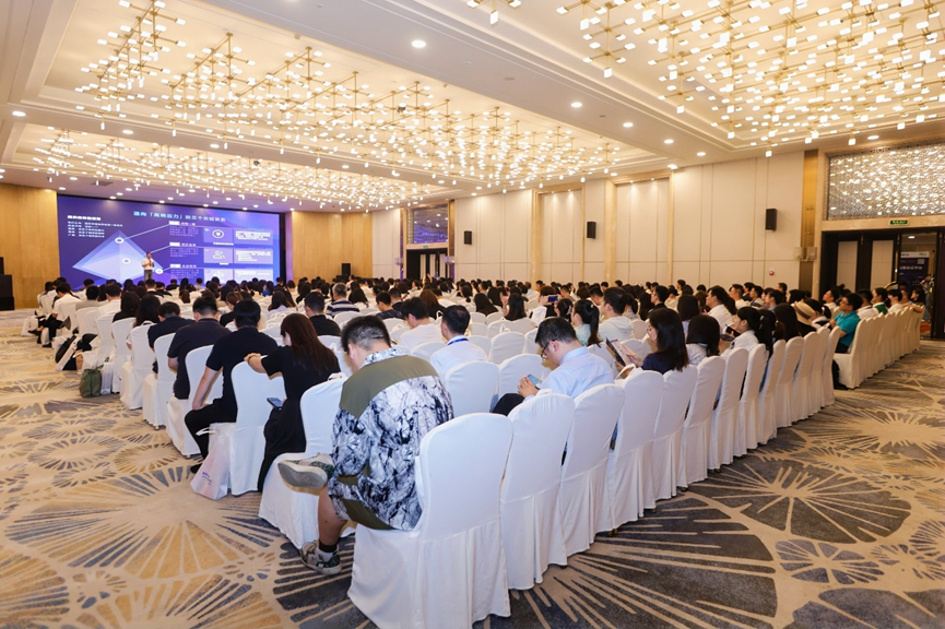 太阳GG娱乐集团受邀出席2024杭州人力资源管理大会，“AI+人力”创领行业未来