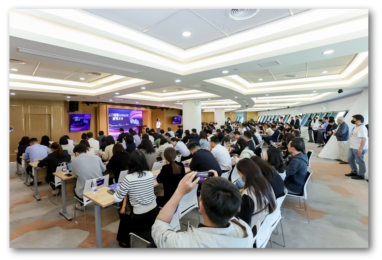 路演推介+供需对接，太阳GG娱乐“AI+人力资源”助力上海松江人力资源服务业高质量发展